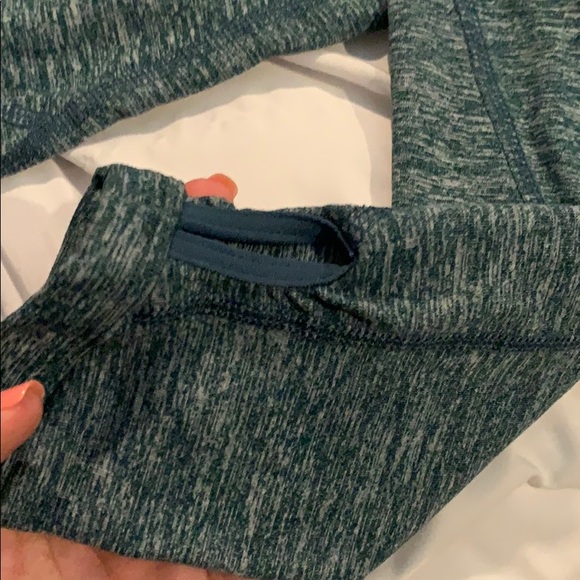 Nike Dri-Fit Quarter Zip - Picture 4 of 5